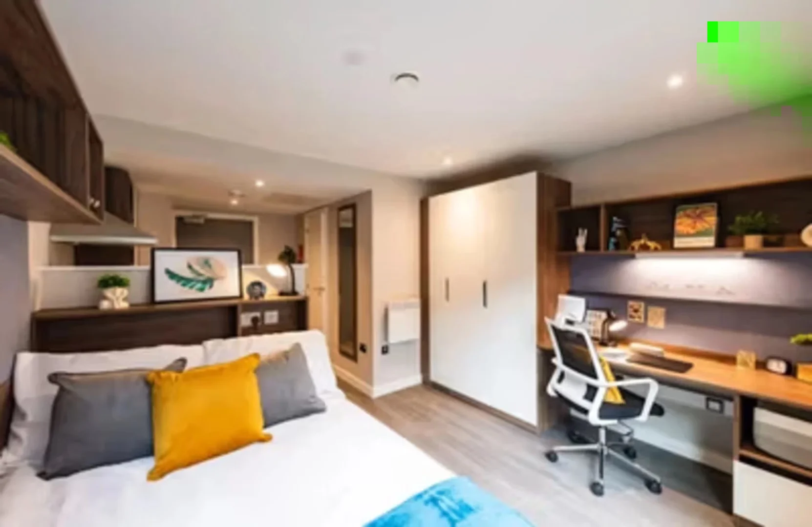Bright and airy student room with easy university access in