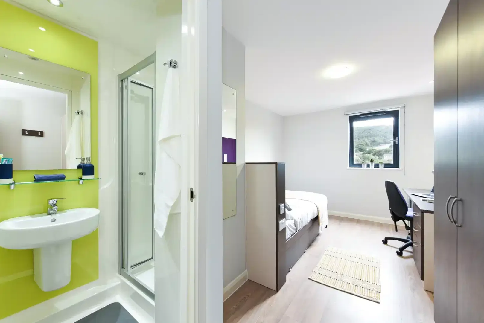 Chambre d'étudiant confortable et spacieuse dans 