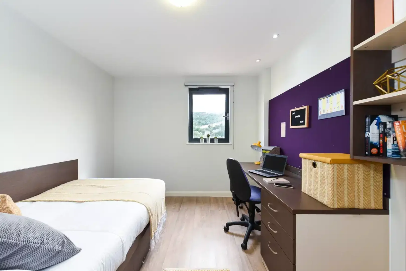 Chambre d'étudiant économique avec emplacement pratique dans 