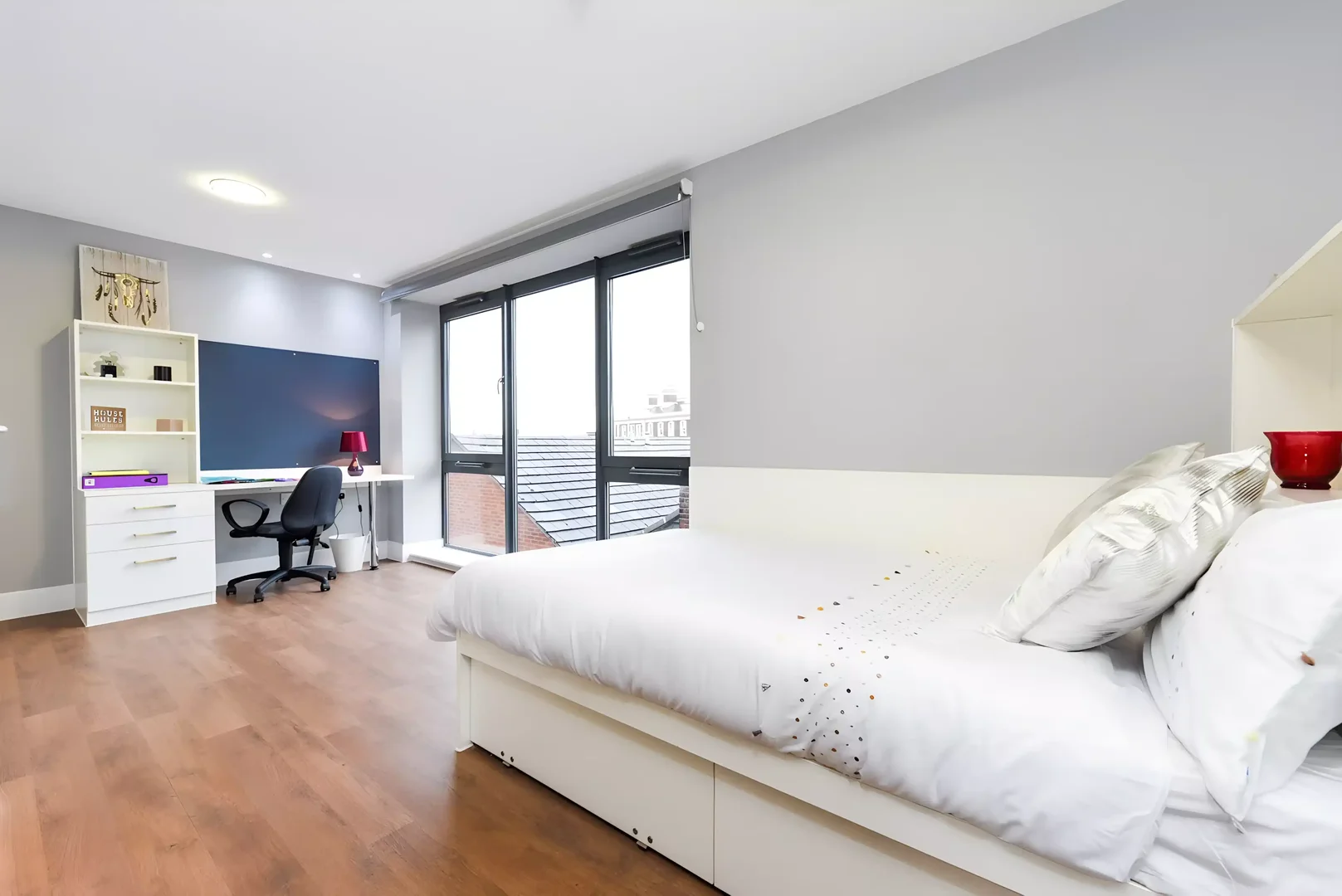 Quarto acolhedor para estudantes disponível em 