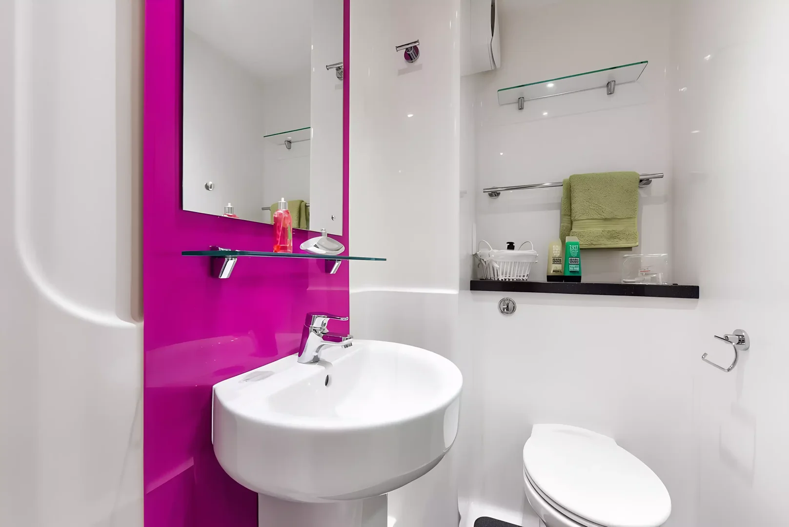 Quarto amigo do estudante em  com comodidades modernas