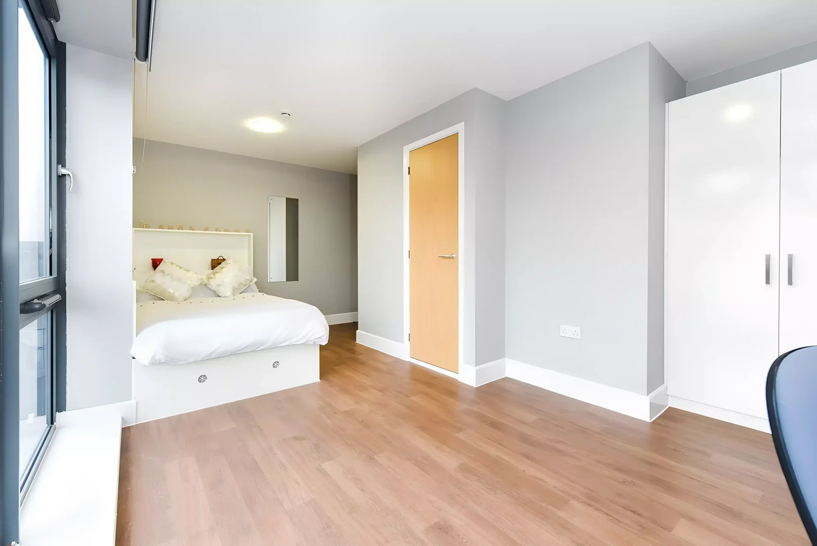 Quarto amigo do estudante em  com comodidades modernas