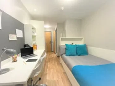 Private room at College Square East, image 1 of 10