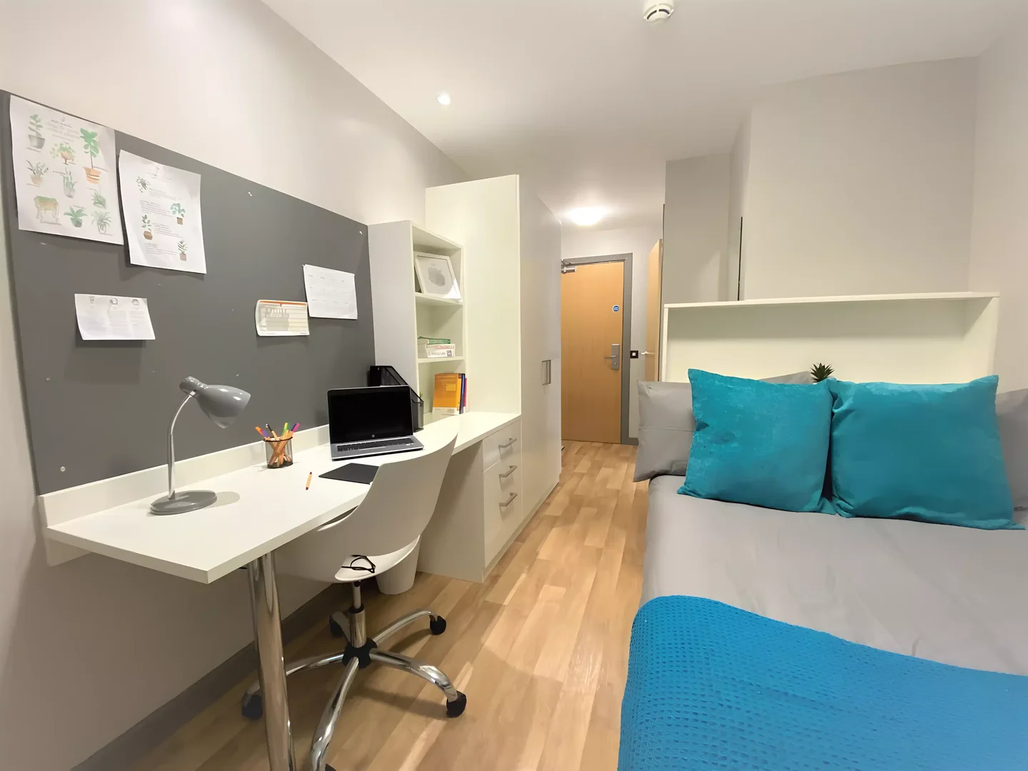 Komfortables und geräumiges Studentenzimmer in 