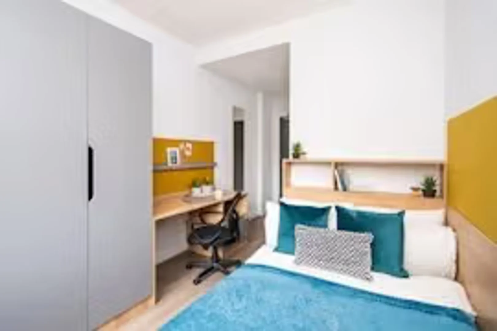 Bezahlbares Zimmer für Studenten mit ausreichender Beleuchtung in 