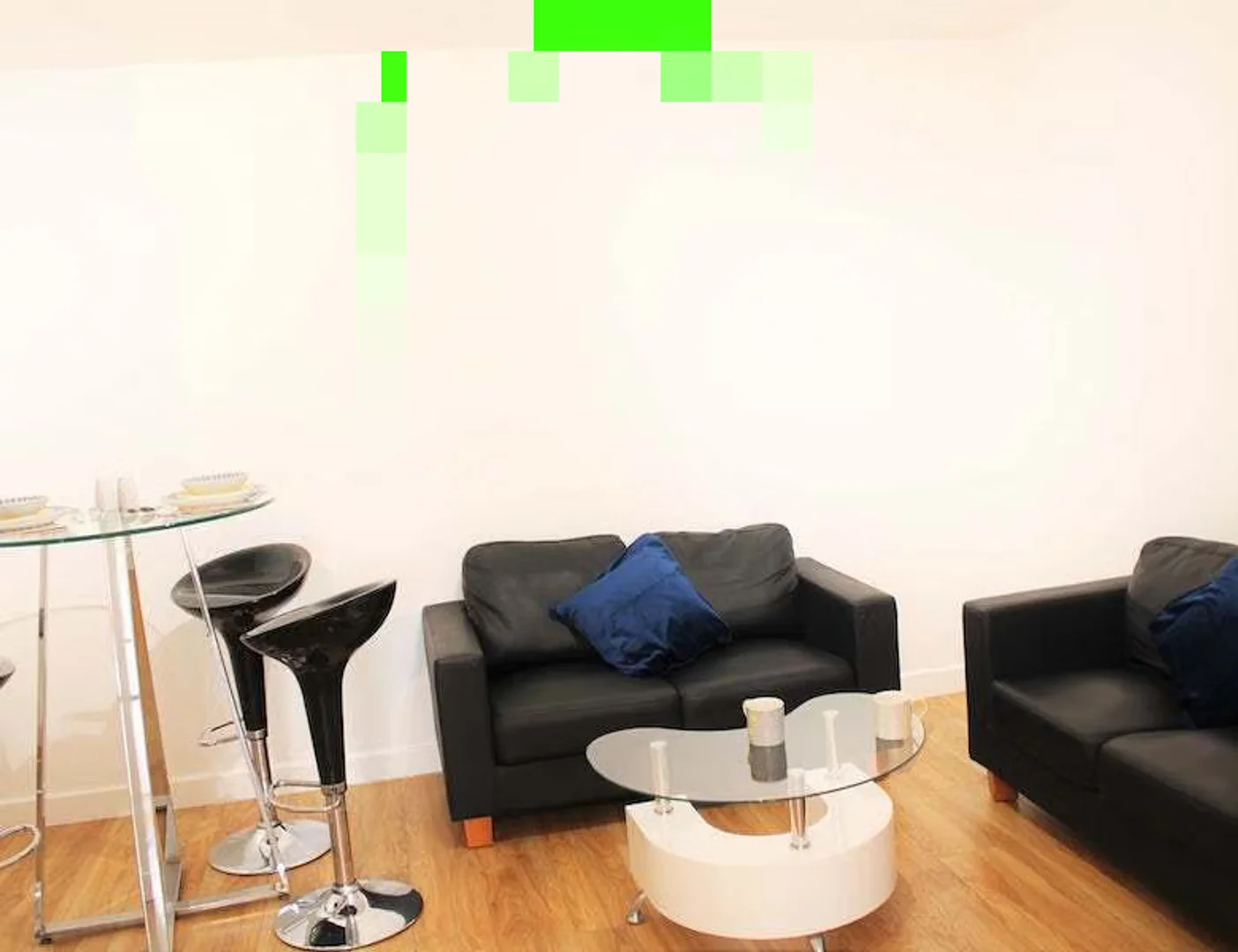 Habitación para estudiantes en con área de estudio y facilidades compartidas