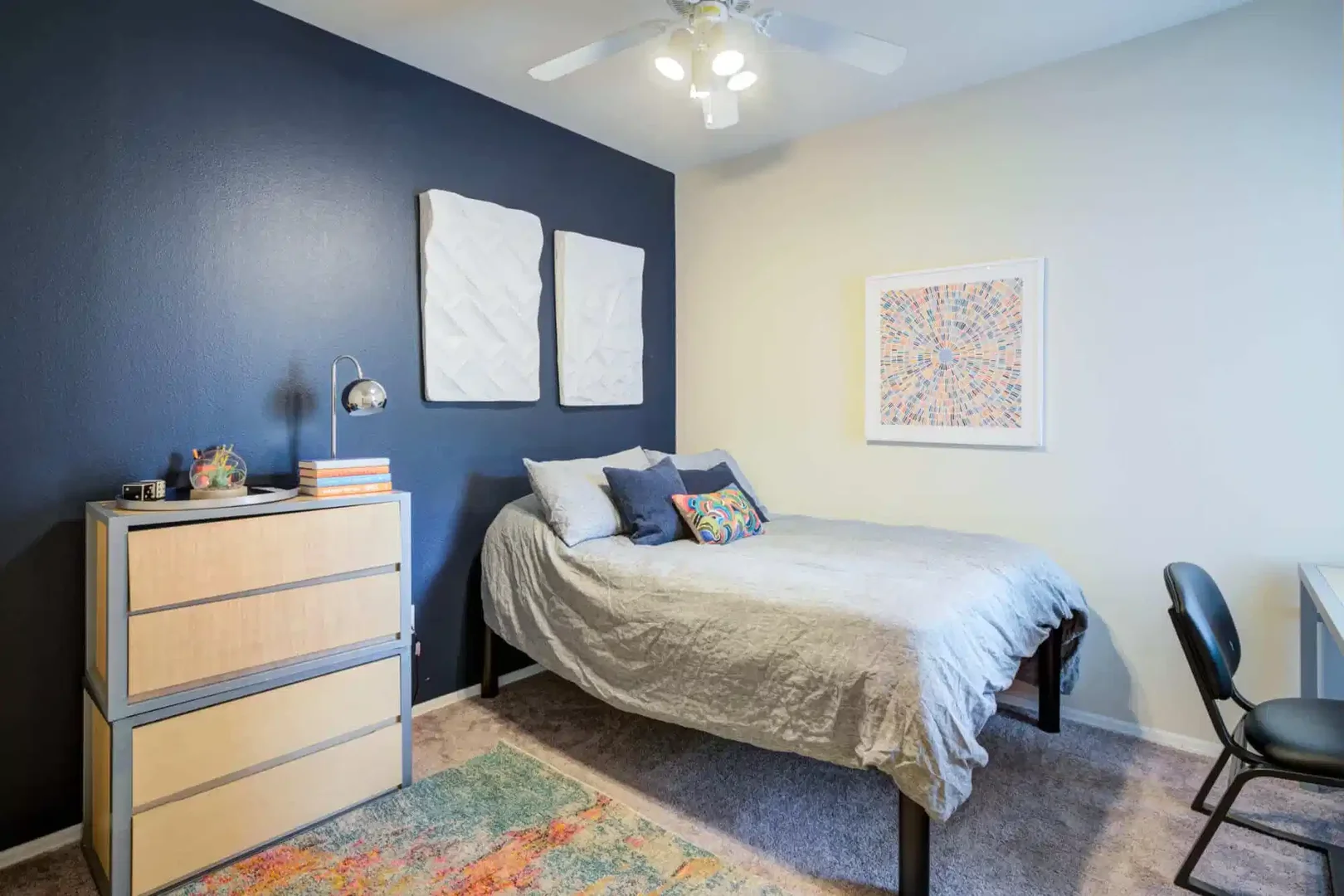 Chambre d'étudiant économique avec emplacement pratique dans 