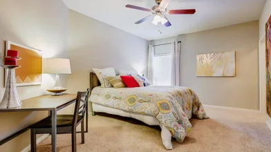 Habitación privada en Lupine Drive, imagen 4 de 49