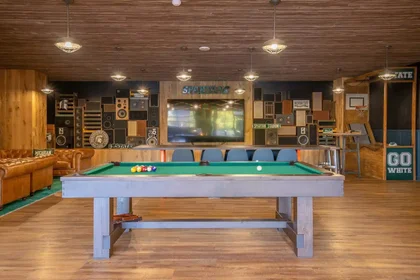 Estudio en East Grand River Avenue, imagen 15 de 49