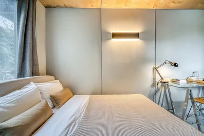 Quarto privado em 20017, imagem 9 de 49
