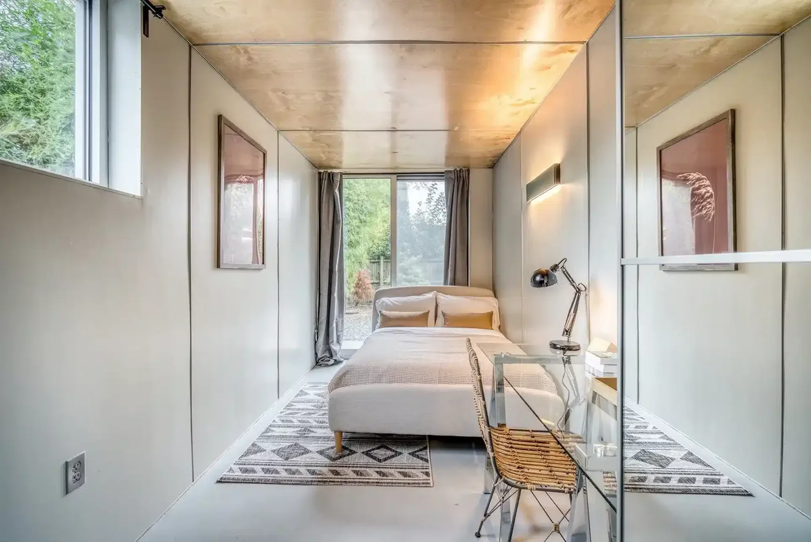 Quarto de estudante confortável e espaçoso em 