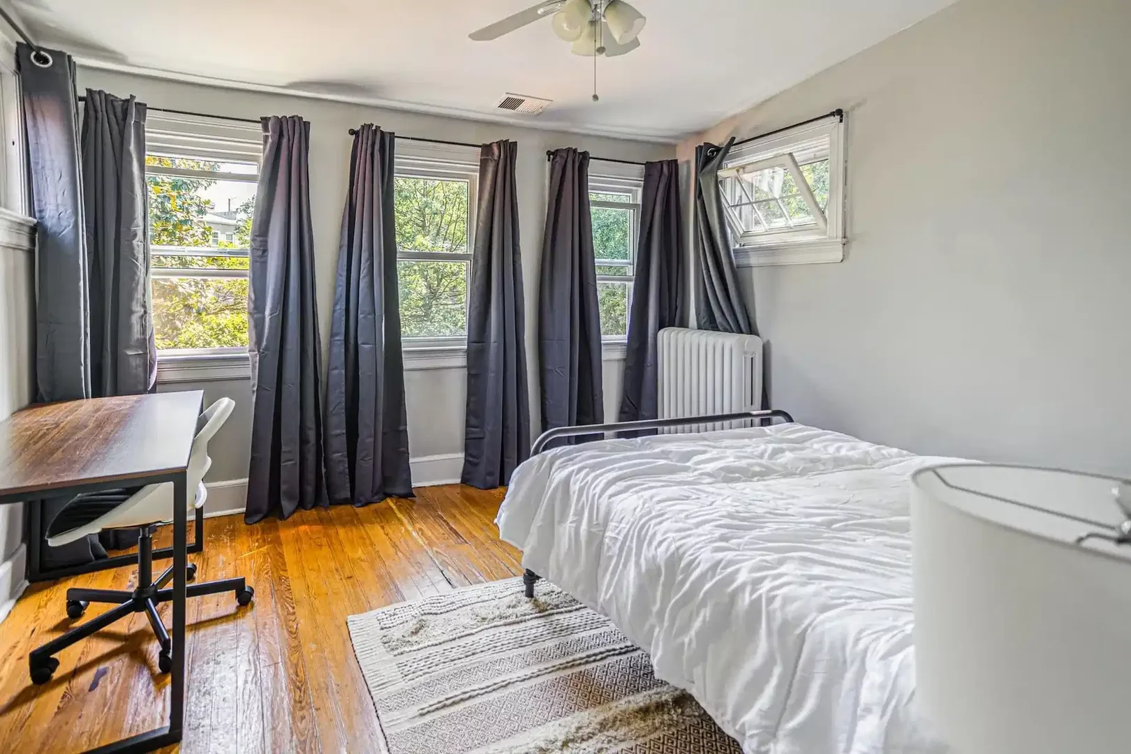 Zimmer in Studentenwohnung in  zu vermieten, voll möbliert