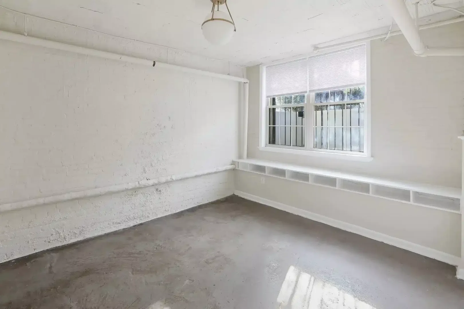 Habitación estudiantil amplia y cómoda en
