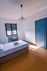 Quarto privado em Avenida de la Merced, imagem 1 de 45