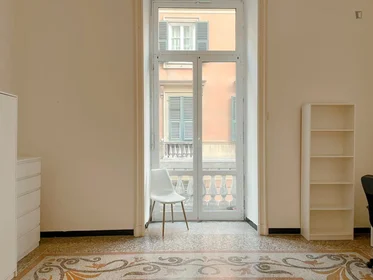 Quarto privado em Via Caffaro, imagem 3 de 12