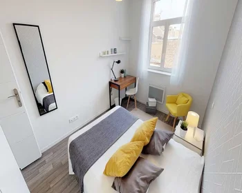 Private room at bis rue de Wazemmes, image 3 of 15