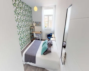 Private room at bis rue de Wazemmes, image 1 of 16