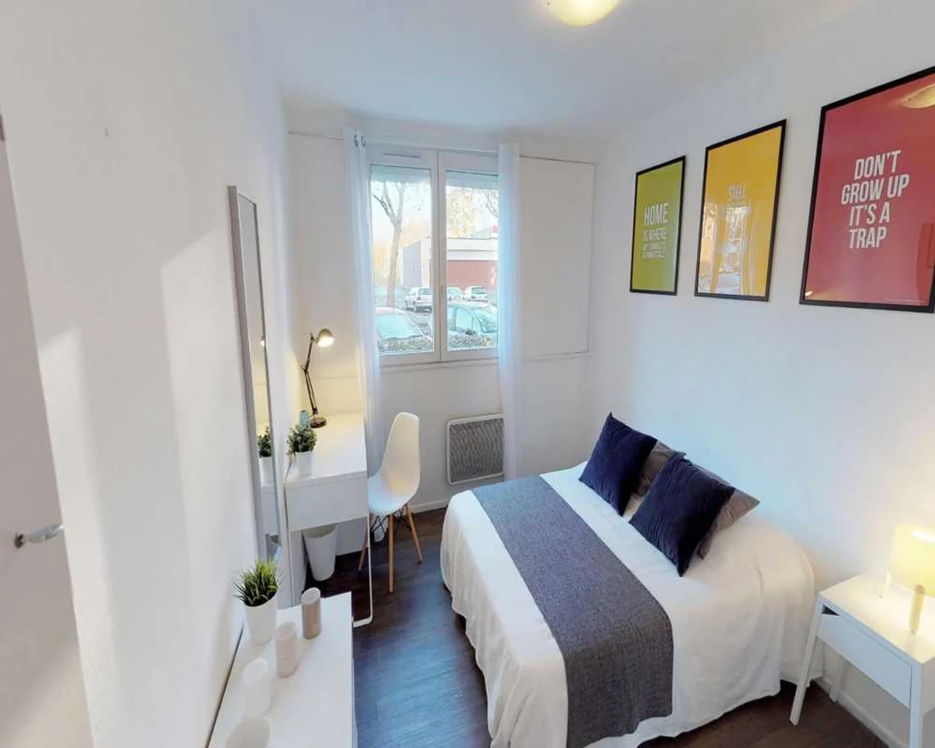 'de öğrenci dairesinde, tamamen mobilyalı kiralık oda
