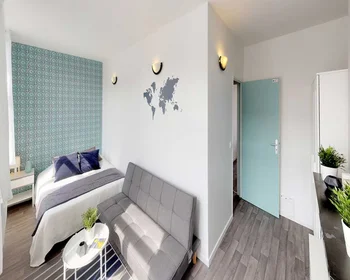 Private room at bis rue de Wazemmes, image 1 of 19