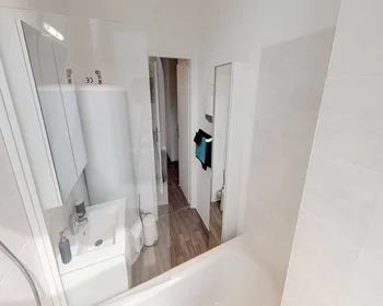 Private room at bis rue de Wazemmes, image 16 of 19
