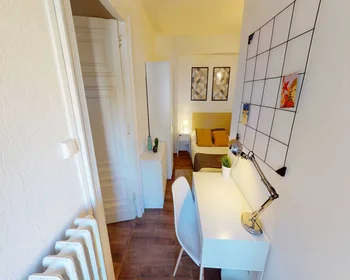 Stanza privata in boulevard d'Arcole, immagine 4 di 23