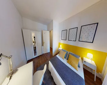 Stanza privata in boulevard d'Arcole, immagine 4 di 23