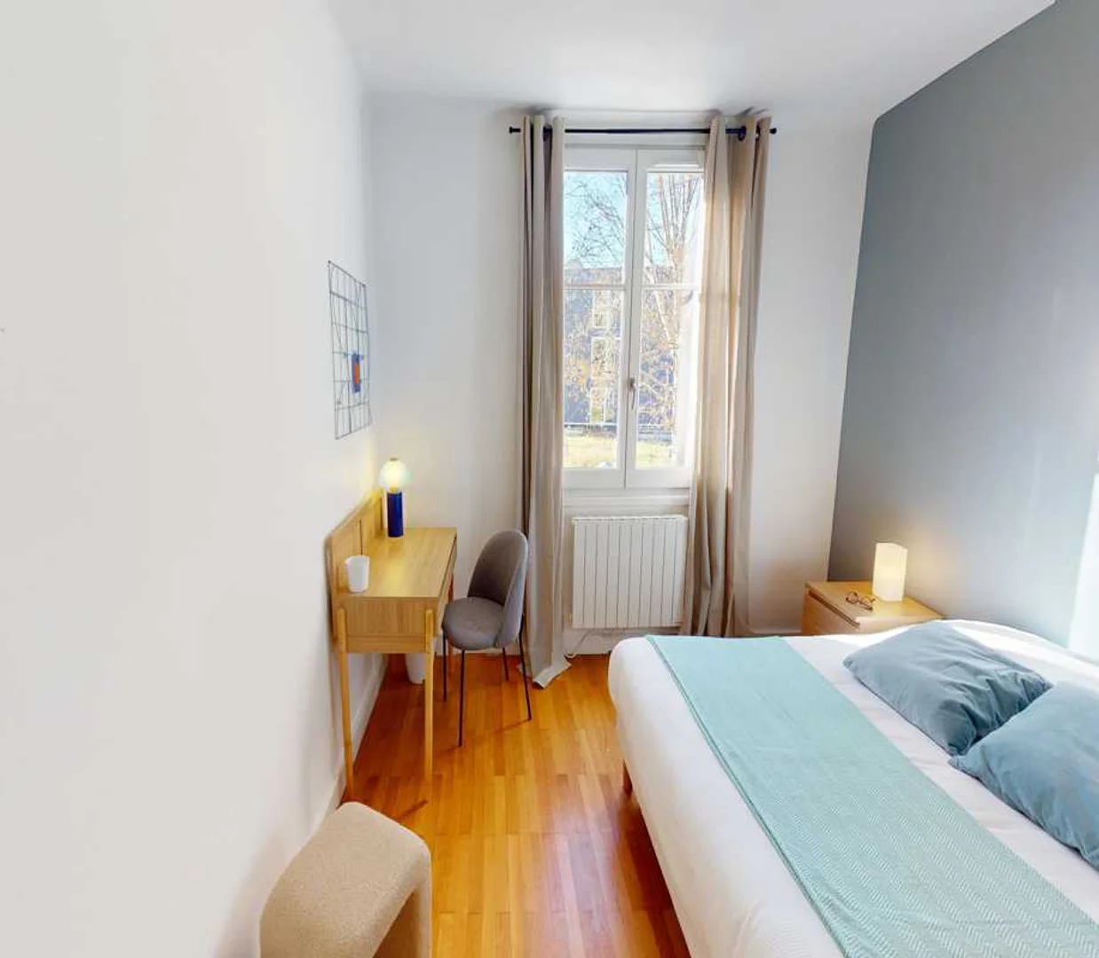 Chambre d'étudiant économique avec emplacement pratique dans 