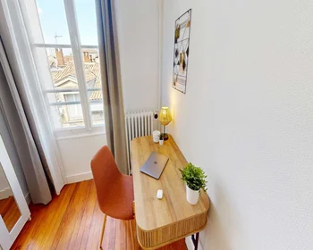Private room at Rue du Jardin public, image 5 of 22