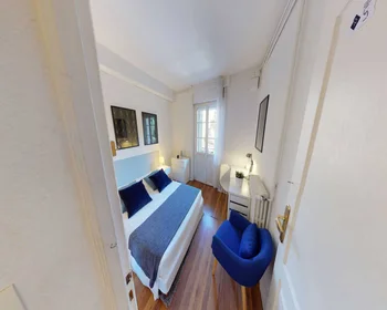 Stanza privata in boulevard d'Arcole, immagine 3 di 22