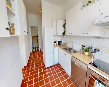 Private room at Rue du Jardin public, image 13 of 24