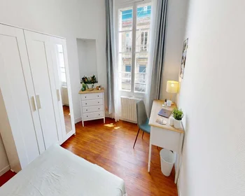 Private room at Rue du Jardin public, image 3 of 24