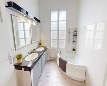 Private room at Rue du Jardin public, image 24 of 24