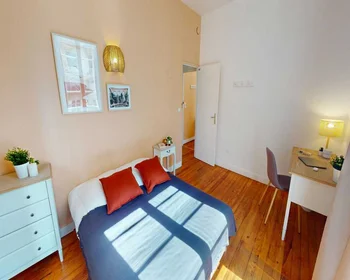 Private room at Rue du Jardin public, image 1 of 21