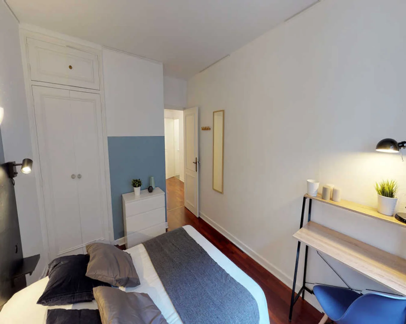 Chambre à louer dans un appartement d'étudiant à , entièrement meublée