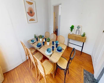 Private room at Rue du Jardin public, image 11 of 22