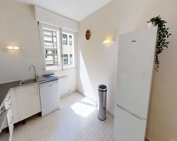 Quarto privado em rue des Emeraudes, imagem 12 de 17
