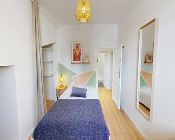 Stanza privata in Rue des Étables, immagine 1 di 16