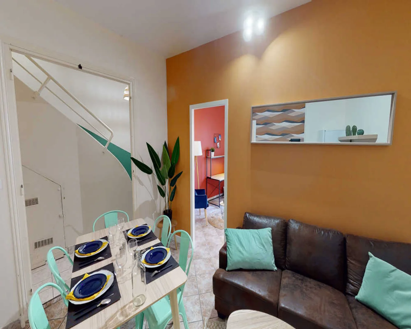 Cozy room for students available in 