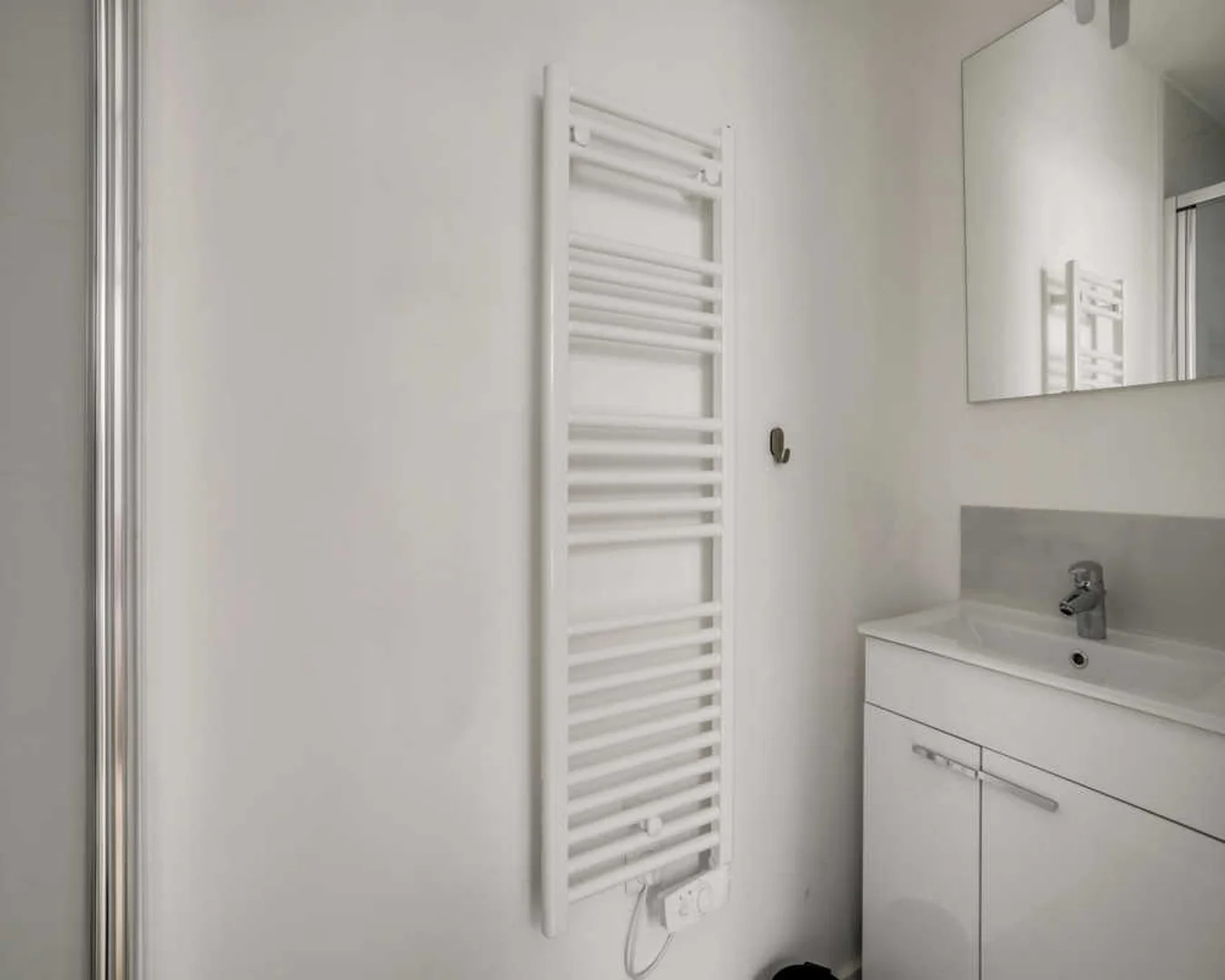 Chambre abordable pour les étudiants avec un bon éclairage dans