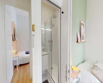 Stanza privata in Rue des Étables, immagine 4 di 21