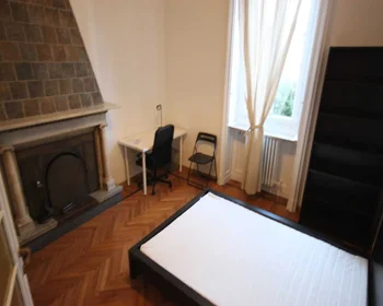 Quarto privado em Via Bernina, imagem 3 de 16