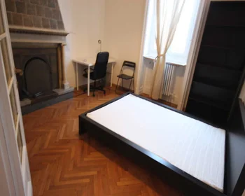 Quarto privado em Via Bernina, imagem 7 de 16