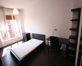 Stanza privata in Largo Giovanni Battista Scalabrini, immagine 2 di 24
