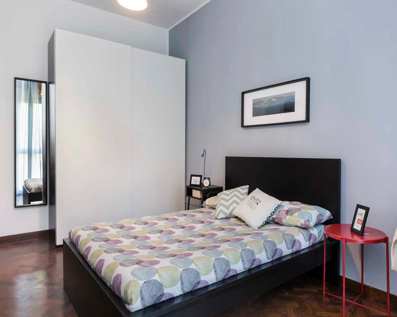Habitación estudiantil económica con ubicación conveniente en 