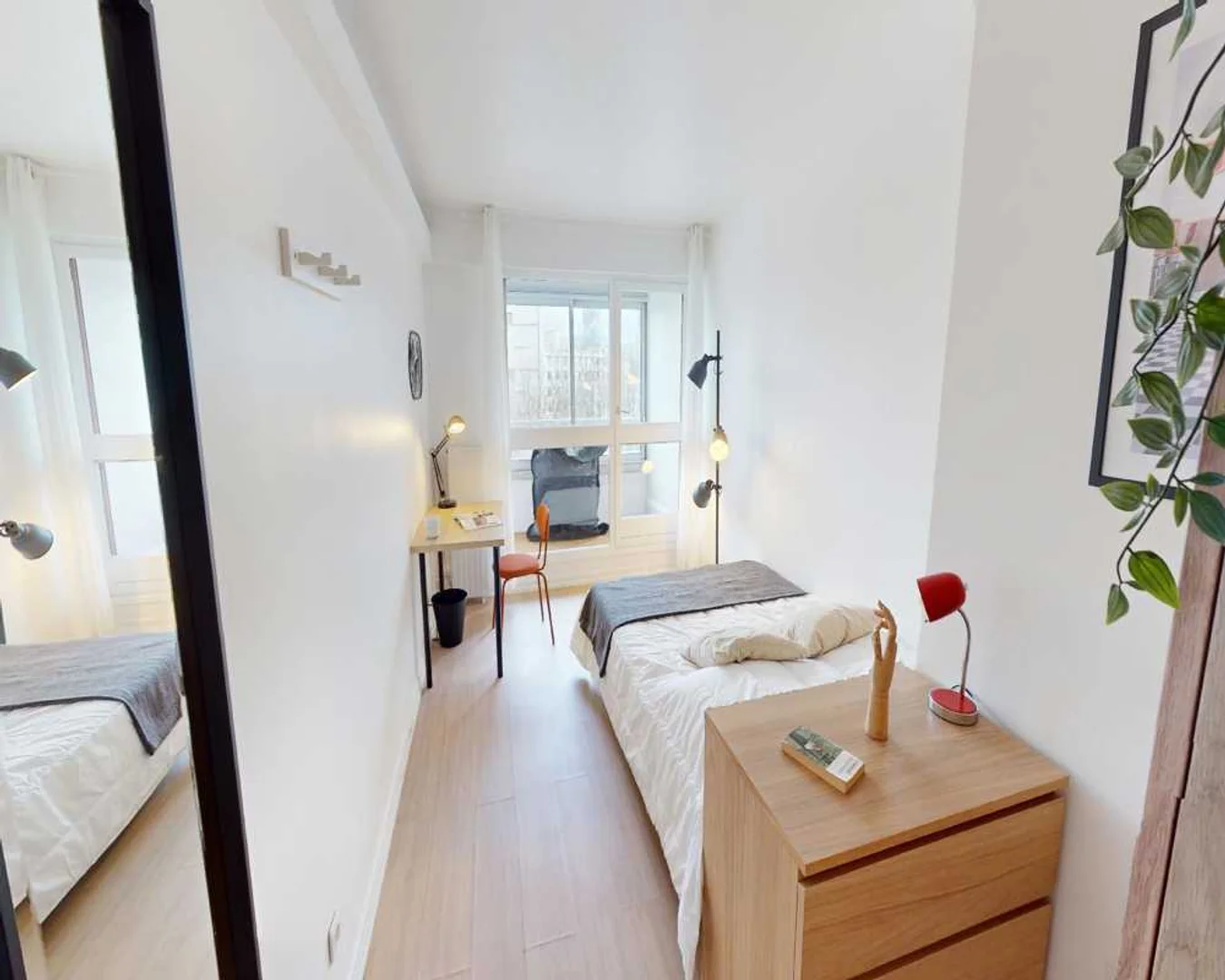 'de öğrenci dairesinde, tamamen mobilyalı kiralık oda