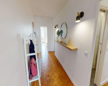Prywatny pokój Avenue Marceau, obraz 11 18