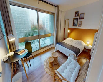 Private room at Rue de Sèvres, image 2 of 19