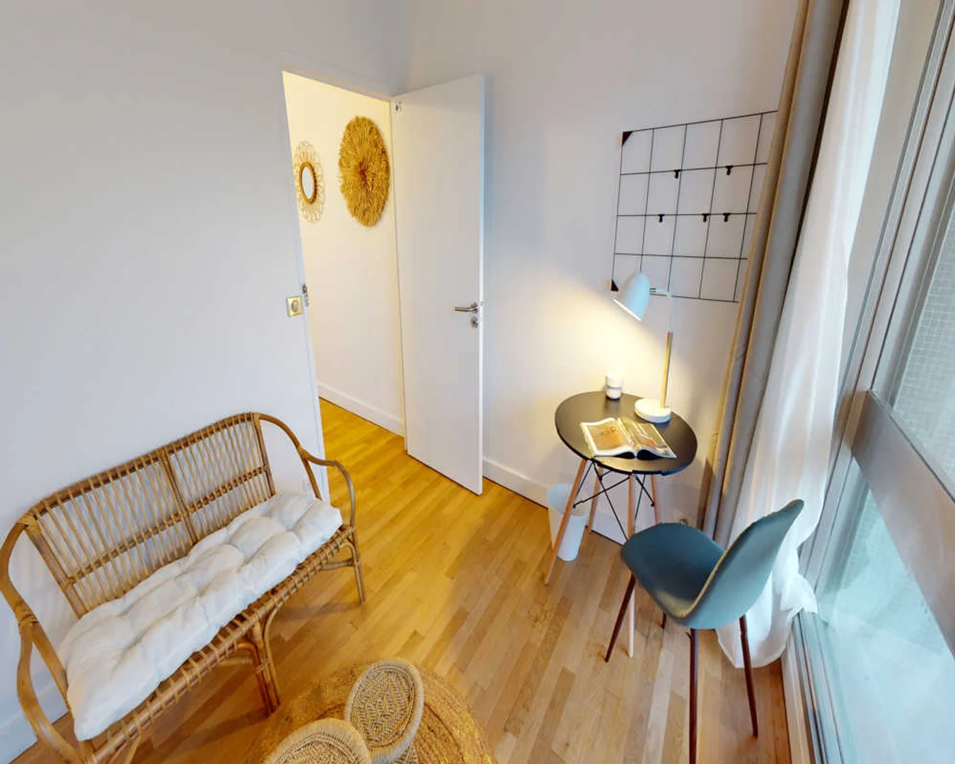 Room for rent in student apartment in , fully furnished
