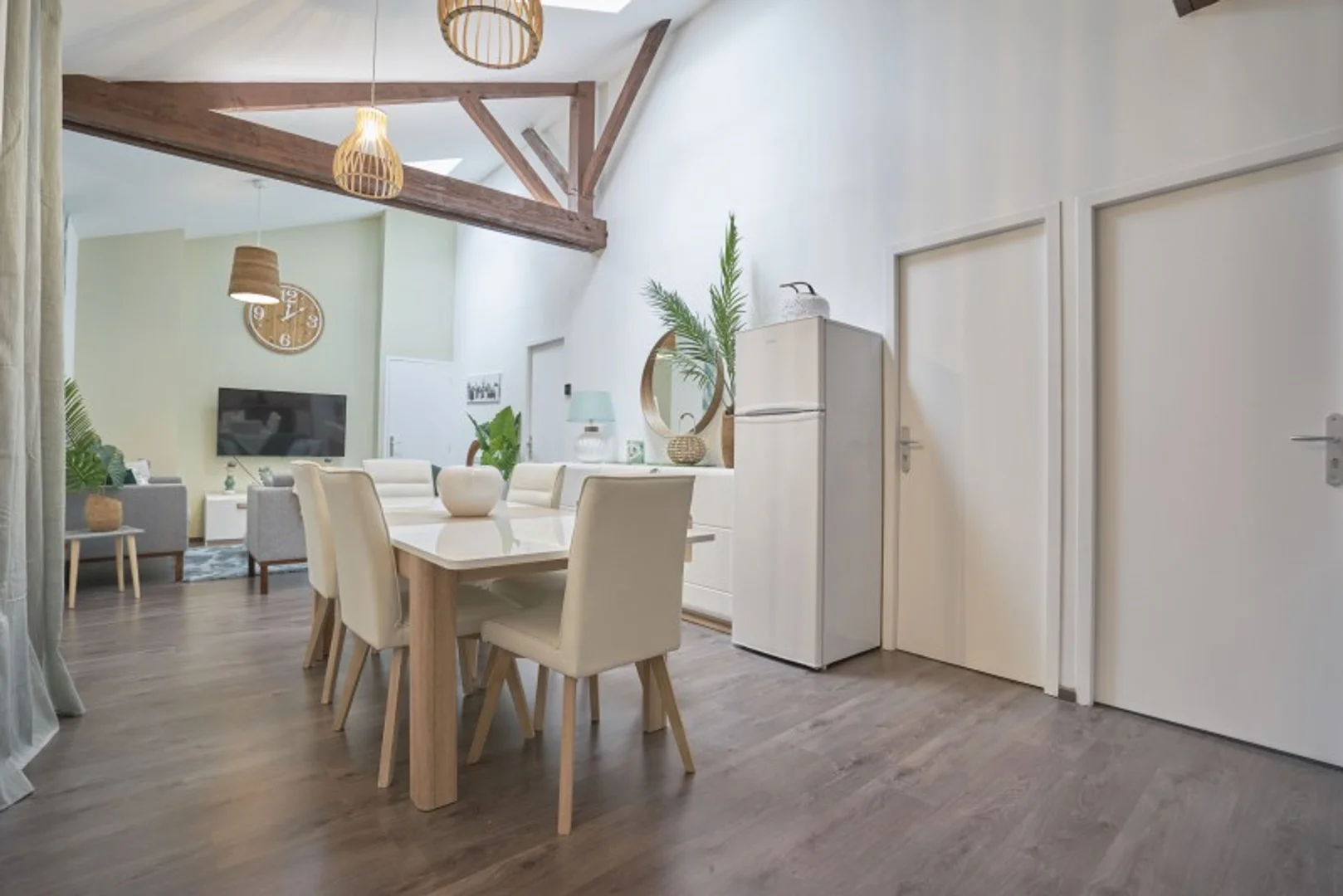 Budget-friendly student room close to campus in 