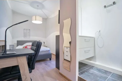 Habitación privada en 5 Av. Foch, 54000 Nancy, France, imagen 2 de 11